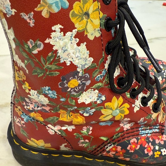 Dr Martens 1460 Pascal Boots Size 5 Floral Clash Wanderlust Red Purple - Picture 4 of 14